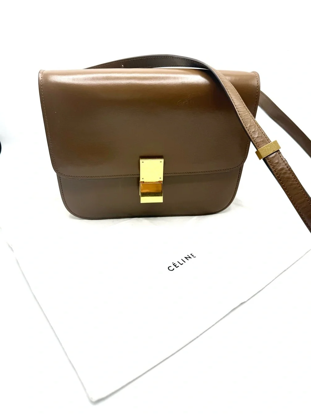 CELINE - Box Calfskin Medium Classic Box Flap Bag Camel w/ Dust Bag